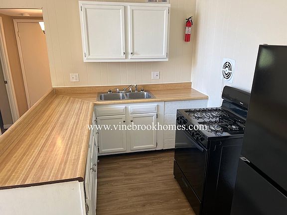 5th image of 2745 Grants Pkwy