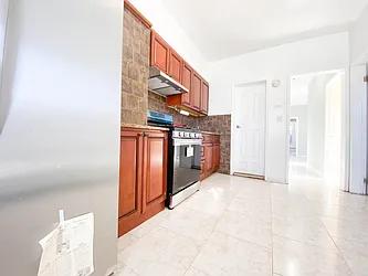 Rented by RealTegrity NY LLC