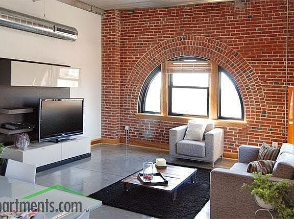 2nd image of 2206 Lucas Ave Unit 405