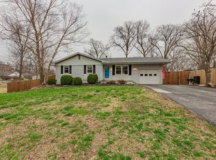 707 Saint Catherine Ct, Newburgh, IN 47630