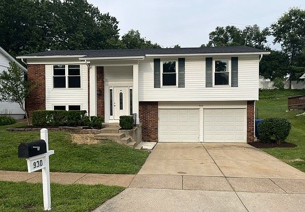 1st image of 930 Bellestri Dr