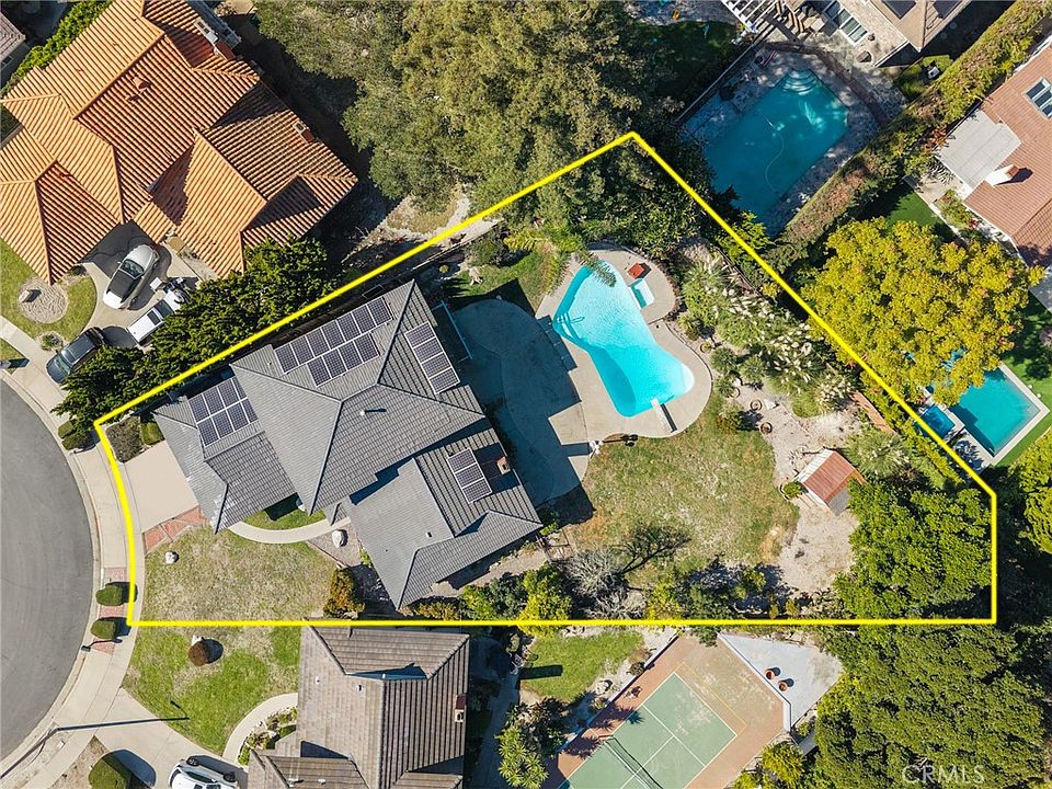 1st image of 5601 Whitecliff Dr