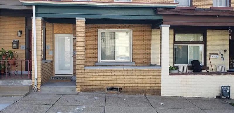 141 N Millvale Ave photo 1