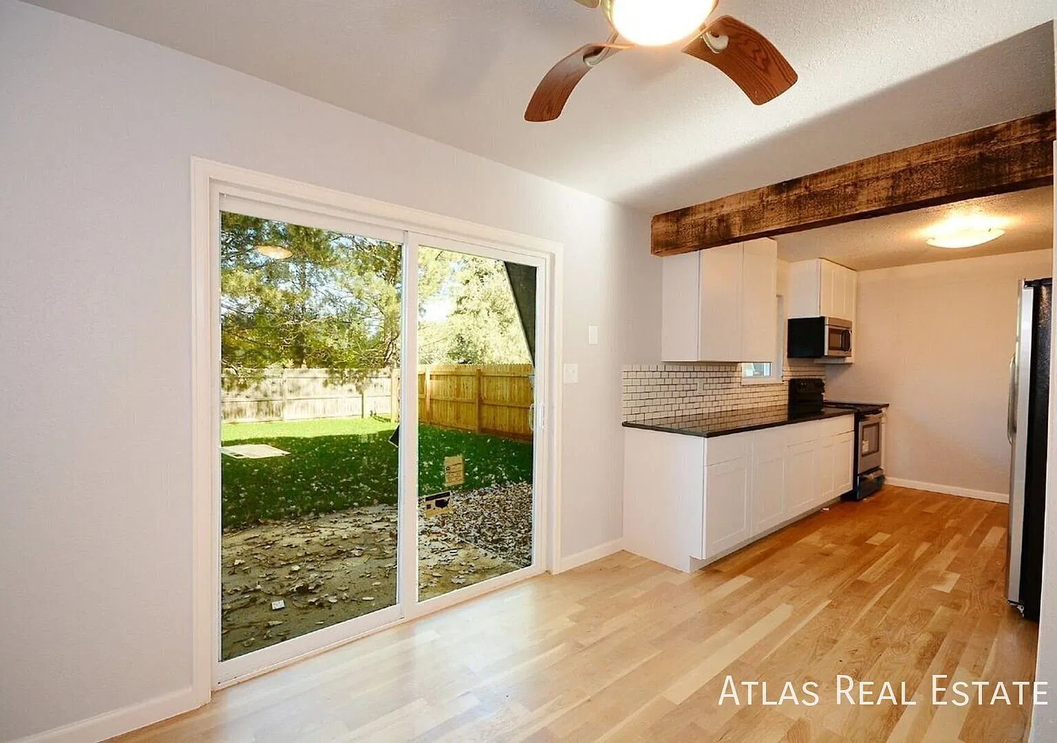 Cannot Miss Affordable 4 Bed 2.5 Bath Townhouse Near Boulder Reservoir and Gunbarrel. Private Fen... — Photo 1
