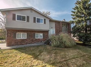 7244 Lamson Rd, Bedford, OH 44146