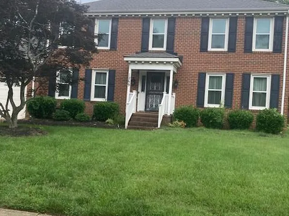 1269 Smith Cove Cir, Virginia Beach, VA 23455