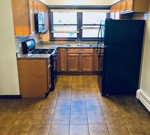 2nd image of 9219 S Kedzie Ave APT 3