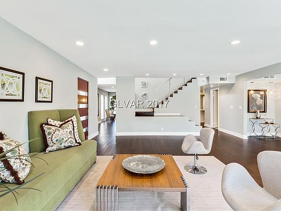 4th image of 844 Vegas Valley Dr
