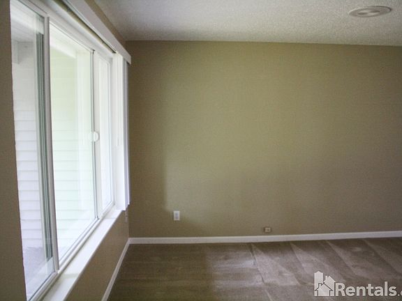 2nd image of 1416 Stillwell St NE #C