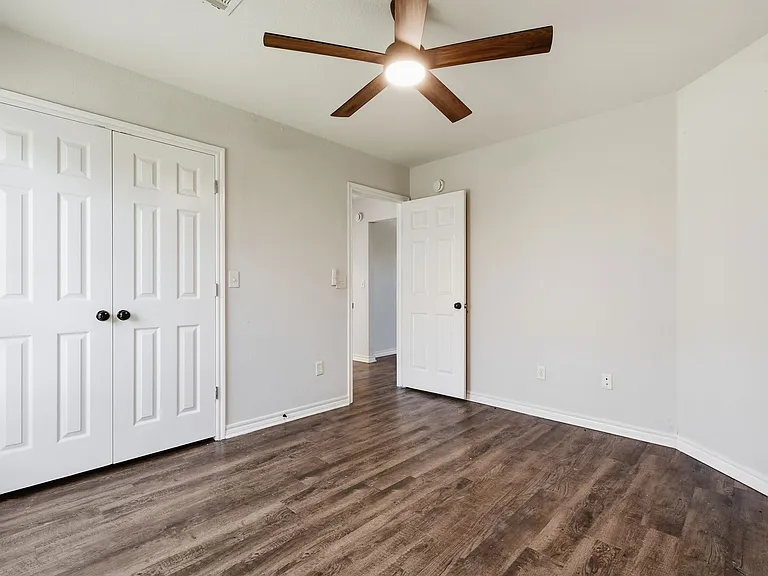 25620 Briar Dr — Photo 10