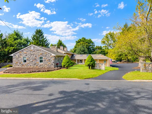 4 Lafayette Ave, Titusville, NJ 08560