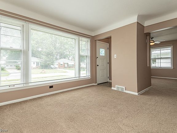 2nd image of 595 Dickerson Rd