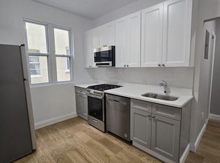 32-51 44th St #1R, Astoria, NY 11103