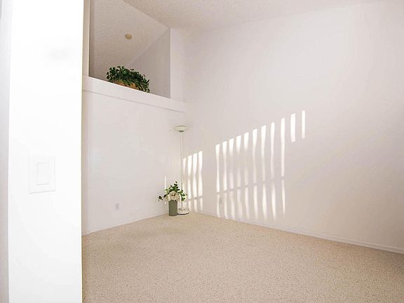 5th image of 6168 Kari Dr