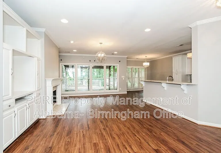 1135 Berwick Rd — Photo 4