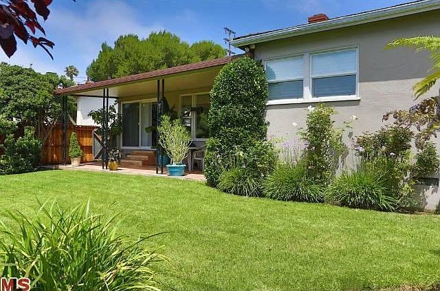 2376 DEWEY STREET