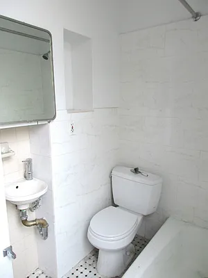 Rented by Native Real Estate LLC | media 17