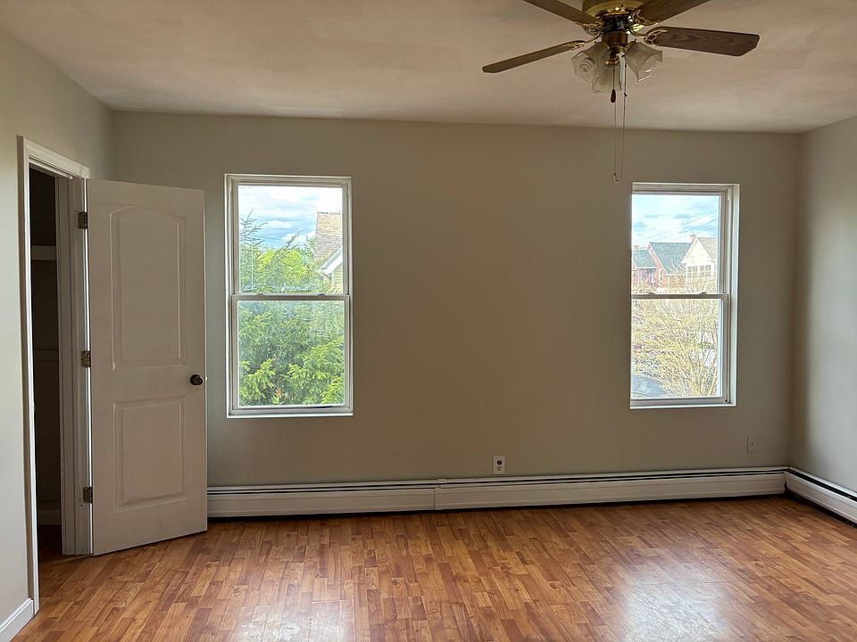 1st image of 688 East St #2