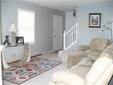 5th image of 195 Heritage Ln