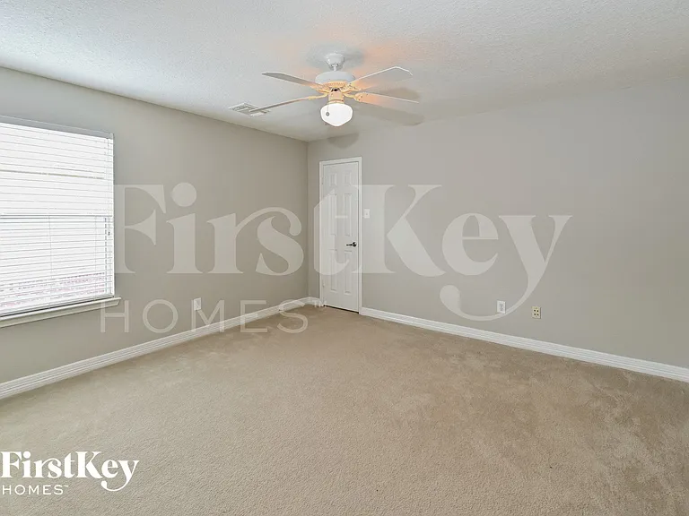 17714 Meadow Crossing Ln — Photo 10