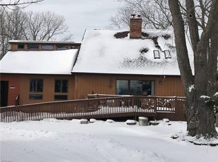 2678 Dock Rd, Madison, OH 44057