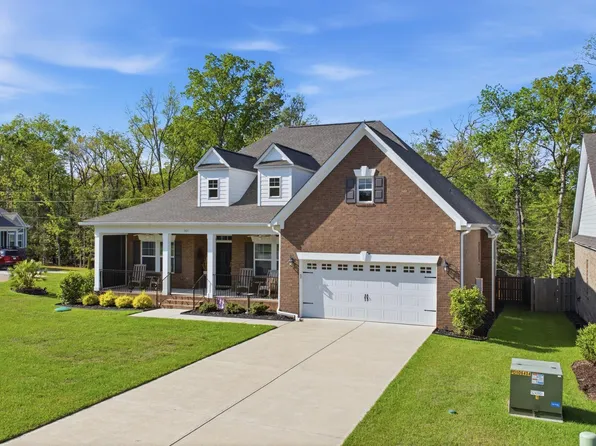 305 Daymark Dr, Chapin, SC 29036