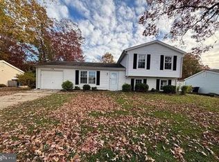 76 Lupus Ln, Sewell, NJ 08080