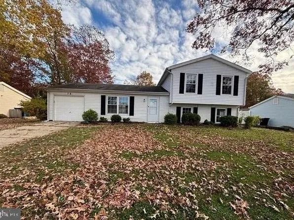 76 Lupus Ln, Sewell, NJ 08080