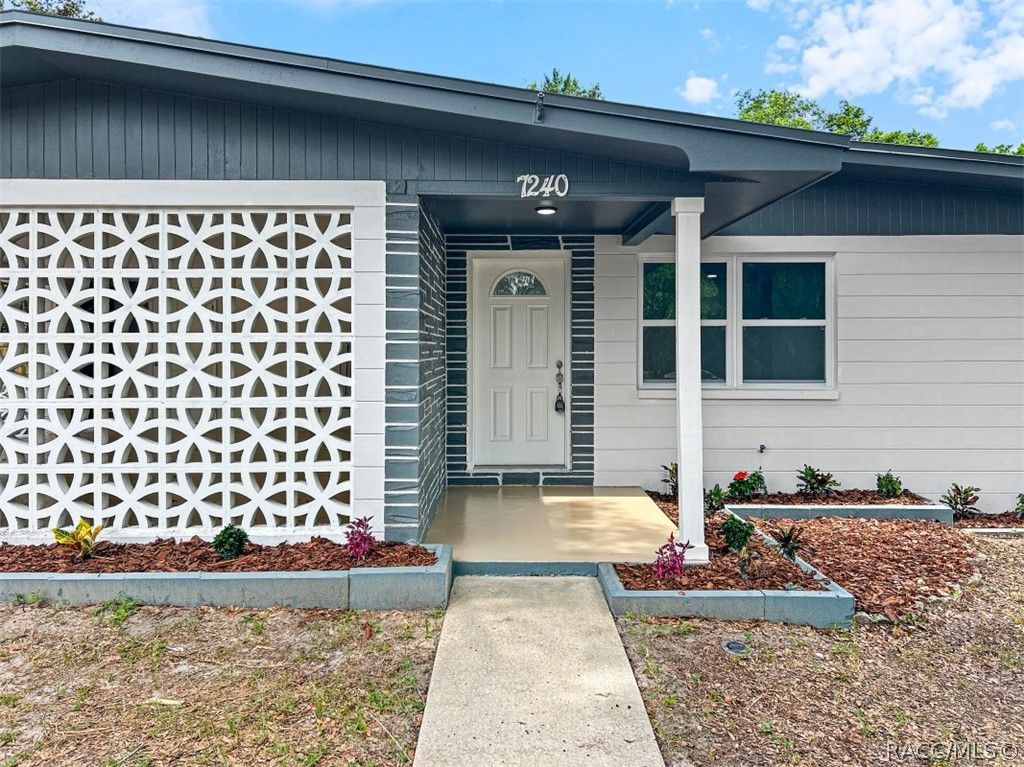 Apartment in Crystal River, Citrus - View 2