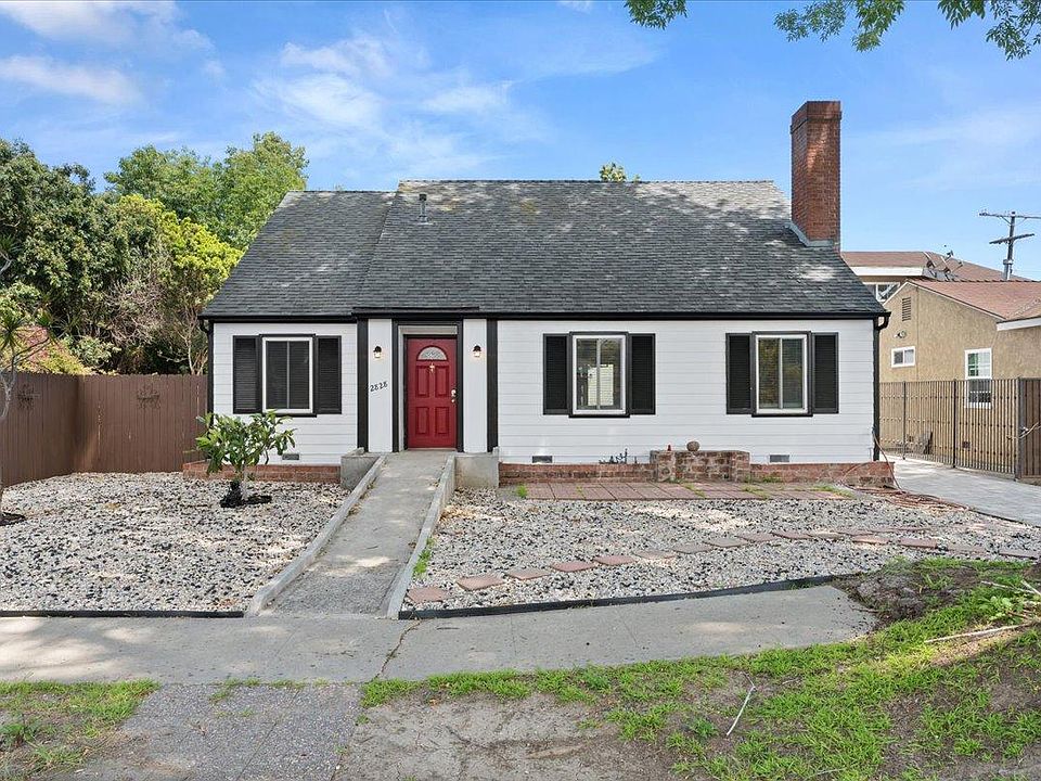 1st image of 2828 Greenfield Ave #1