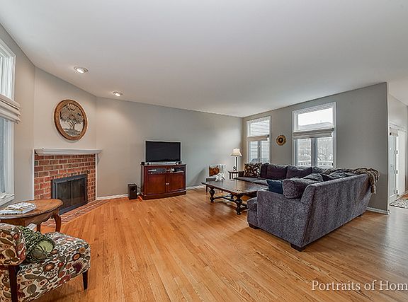 3rd image of 21 Mashie Ct