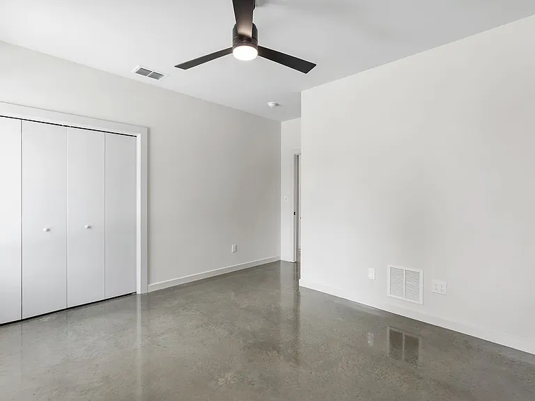 Modern Luxury in San Marcos' Premier Courtyard Community Now Leasing! — Photo 43