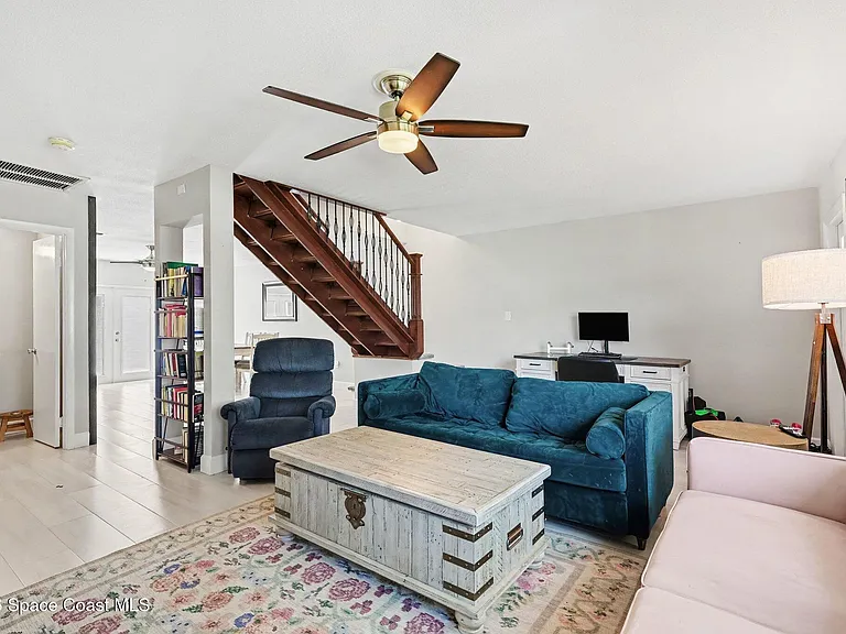 40 Adams Ct — Photo 12