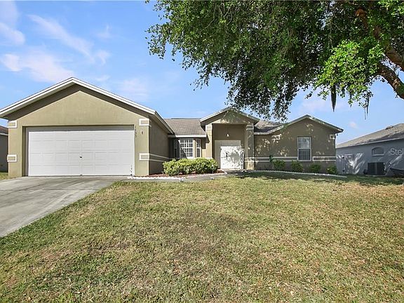 3rd image of 1435 Meadows Pond Dr