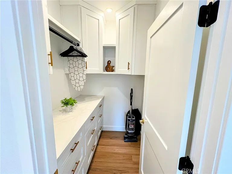 5311 Lockhurst Dr — Photo 11