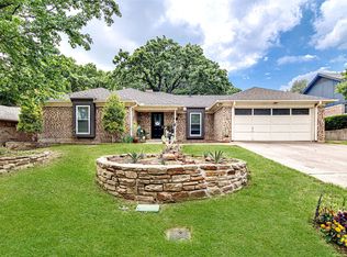 5720 Overridge Dr, Arlington, TX 76017