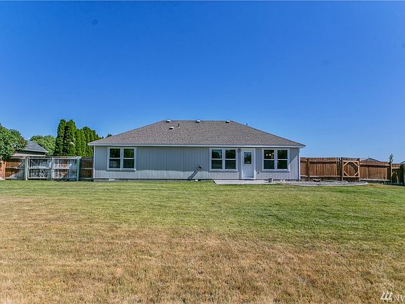 3rd image of 5462 Crystal Springs Pl NE
