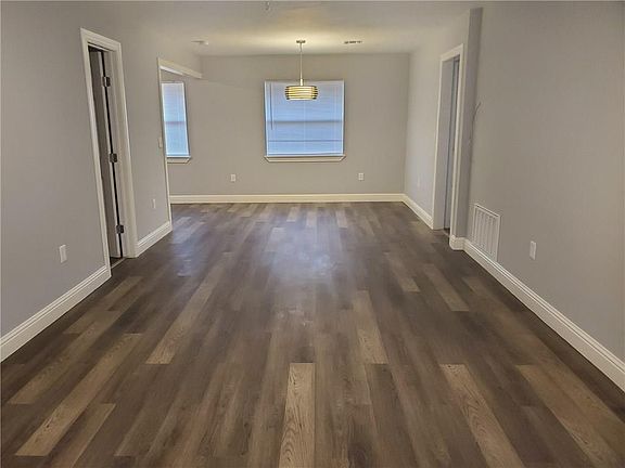 2nd image of 1213 NE 44th St