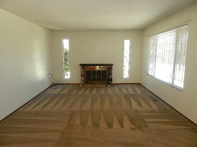 2nd image of 38175 Ann Ct