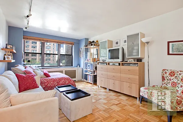 Rented by Halstead Real Estate | media 14