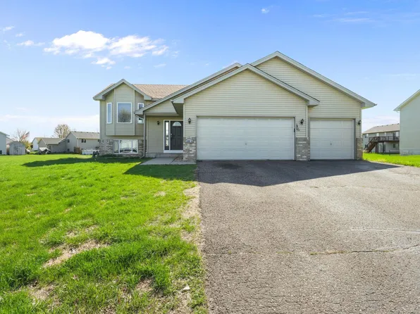 10056 Prescott Dr, Monticello, MN 55362