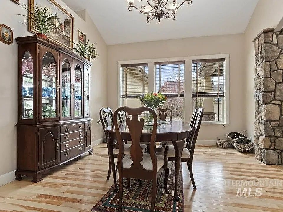 2nd image of 5275 N Brookfield Pl