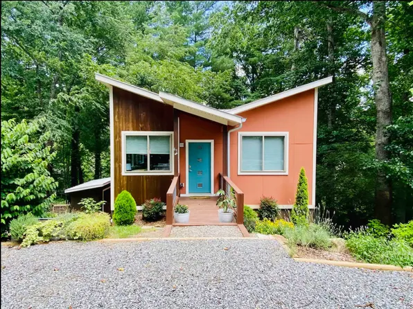65 Honeysuckle Ln, Asheville, NC 28806