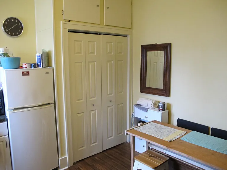 43 Vick Park #1A — Photo 8