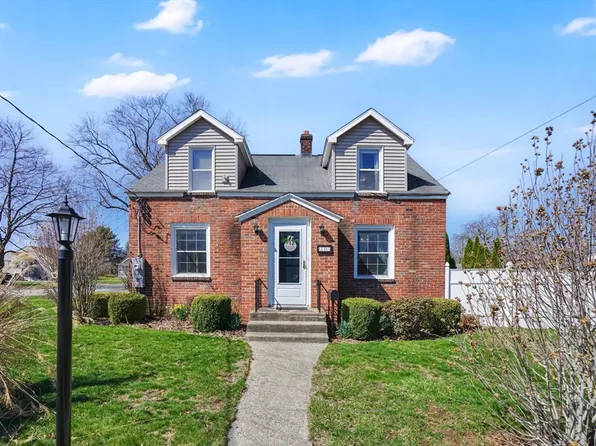 101 Ray St, Ludlow, MA 01056