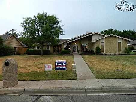 2nd image of 4501 Ridgemont Dr