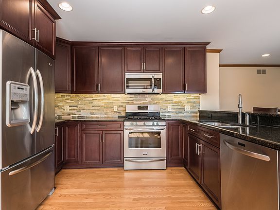 3rd image of 6439 Briarcliff Ct