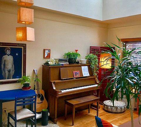 2nd image of 211 W 16th St APT 3B