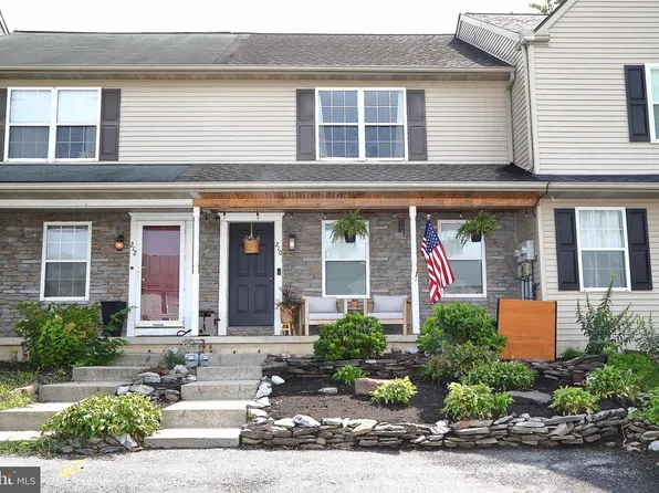 210 Wild Cherry Ln, Marietta, PA 17547
