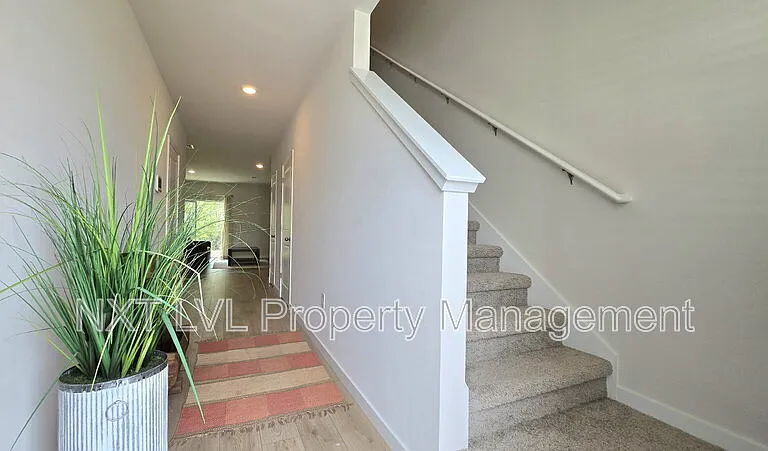 8369 Everly Preserve Dr — Photo 3